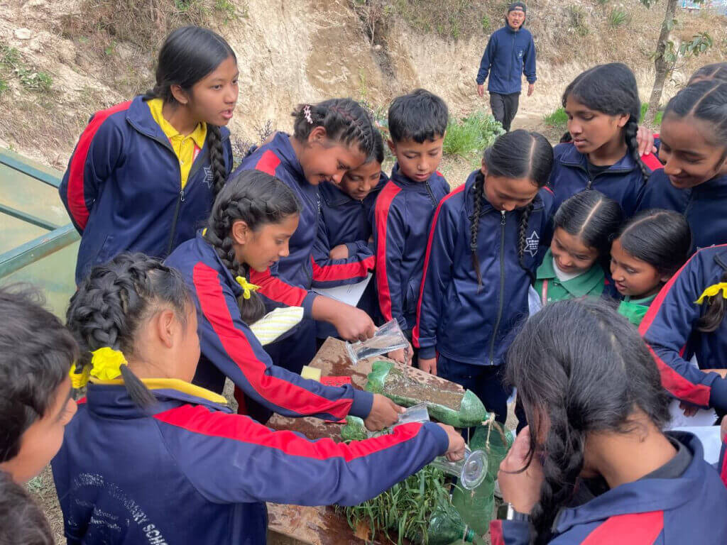 global-guardians-nepal-school-children-watering